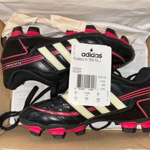 ADIDAS Soccer cleats & pads. Girls sz12 & XS Shinguards.Worn 2 games,Excellent.